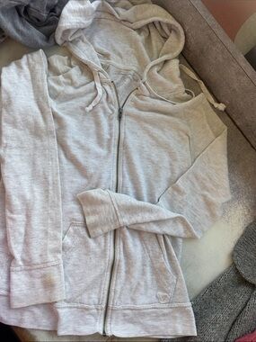 American Eagle Outfitters Light Heather Gray Hoodie
